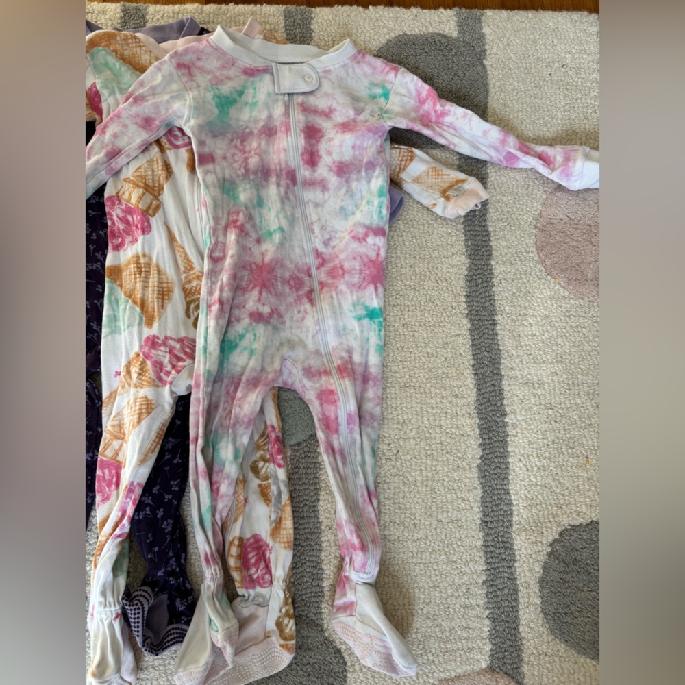 4 pairs of Burts Bees PJs - 12 months - Picture 4 of 7